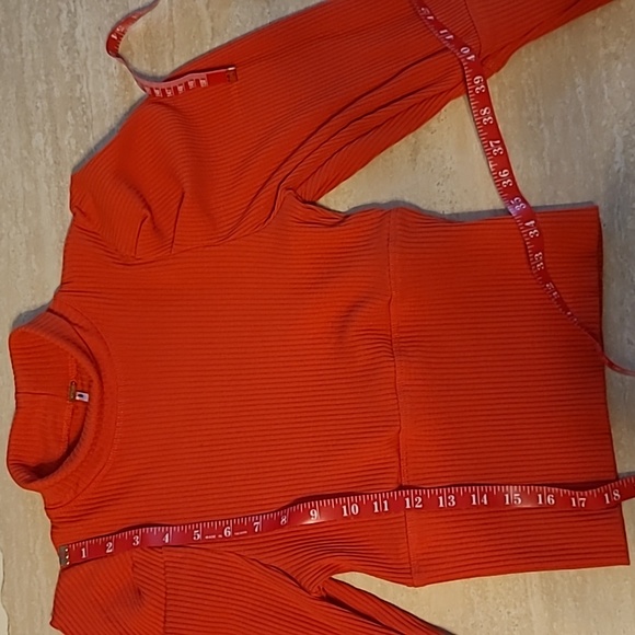 Free People Lola Red Ribbed Turtle Neck Sz M EUC - Picture 4 of 7